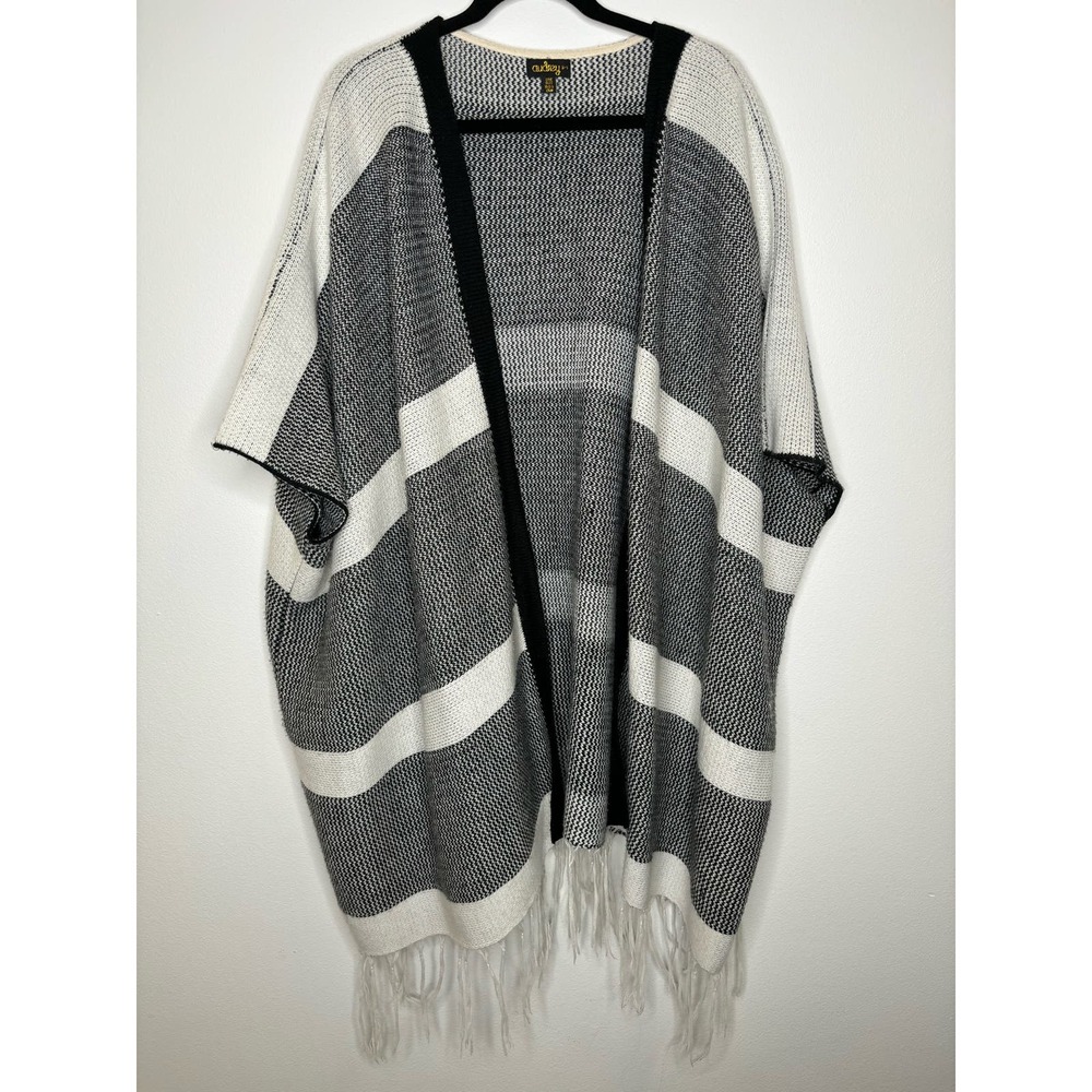 Audrey 3+1 Short Sleeve Blanket Cardigan